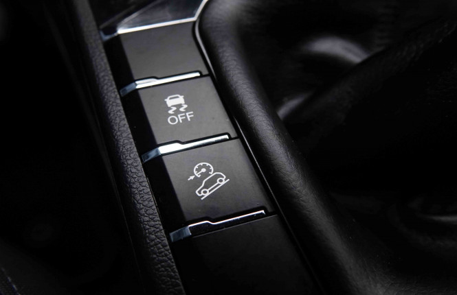 SSANGYONG_SSANGYONG_KORANDO_2551855_14.jpg SSANGYONG_SSANGYONG_KORANDO_2551855_14.jpg