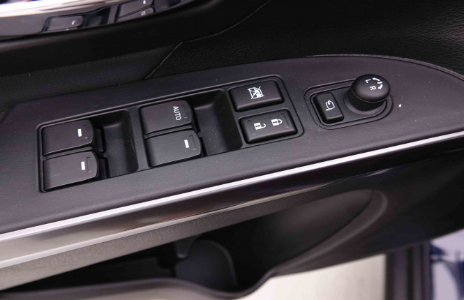 SUZUKI_SUZUKI_SX4SCROSS_2549085_19.jpg
