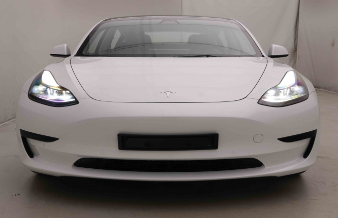 TESLA_TESLA_MODEL 3_2549436_25.jpg