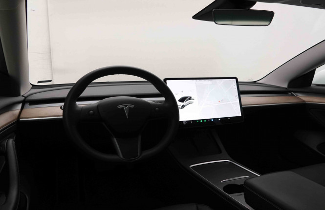 TESLA_TESLA_MODEL 3_2549436_8.jpg