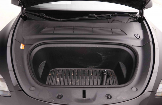 TESLA_TESLA_MODEL Y_2549374_23.jpg TESLA_TESLA_MODEL Y_2549374_23.jpg