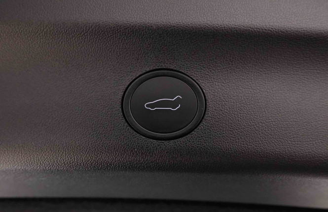 TESLA_TESLA_MODEL Y_2652601_6.jpg