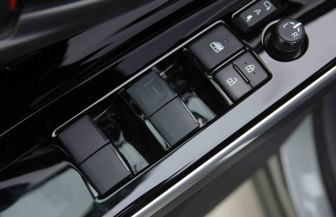 TOYOTA_TOYOTA_BZ4X_2654834_20.jpg TOYOTA_TOYOTA_BZ4X_2654834_20.jpg