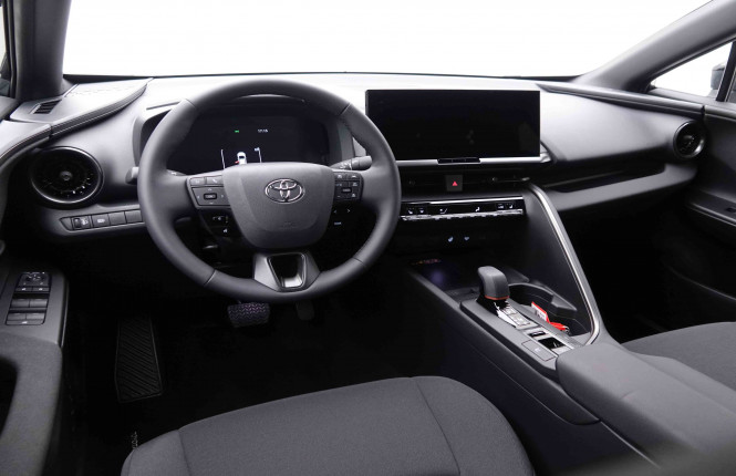 TOYOTA_TOYOTA_C_HR_2547875_7.jpg