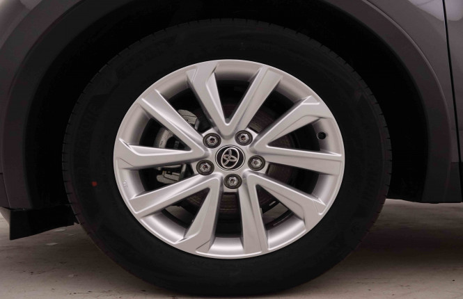 TOYOTA_TOYOTA_C_HR_2550784_19.jpg