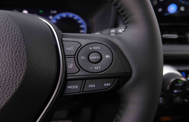 TOYOTA_TOYOTA_RAV4_2547926_19.jpg