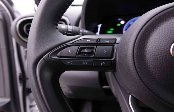 TOYOTA_TOYOTA_YARISCROSS_2547639_16.jpg