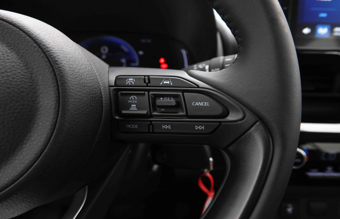TOYOTA_TOYOTA_YARISCROSS_2549504_17.jpg