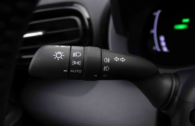 TOYOTA_TOYOTA_YARISCROSS_2550251_14.jpg TOYOTA_TOYOTA_YARISCROSS_2550251_14.jpg