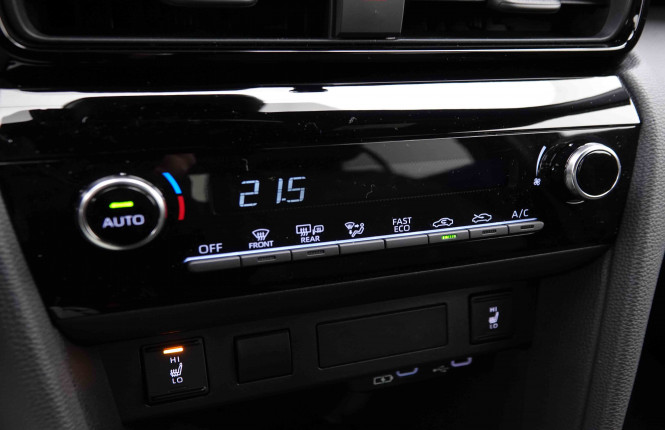 TOYOTA_TOYOTA_YARISCROSS_2550252_12.jpg TOYOTA_TOYOTA_YARISCROSS_2550252_12.jpg