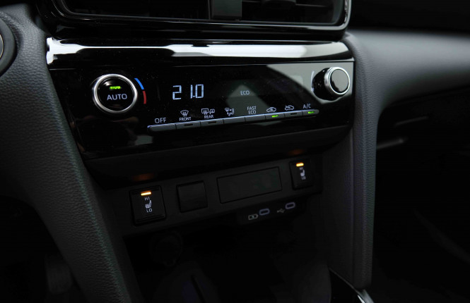 TOYOTA_TOYOTA_YARISCROSS_2654213_12.jpg