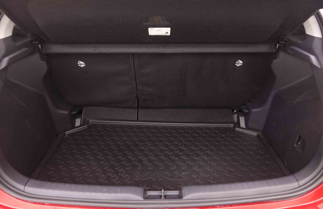 TOYOTA_TOYOTA_YARIS_2550920_5.jpg TOYOTA_TOYOTA_YARIS_2550920_5.jpg