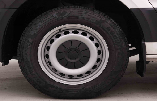 VOLKSWAGEN_VOLKSWAGEN_CRAFTER_2549000_20.jpg