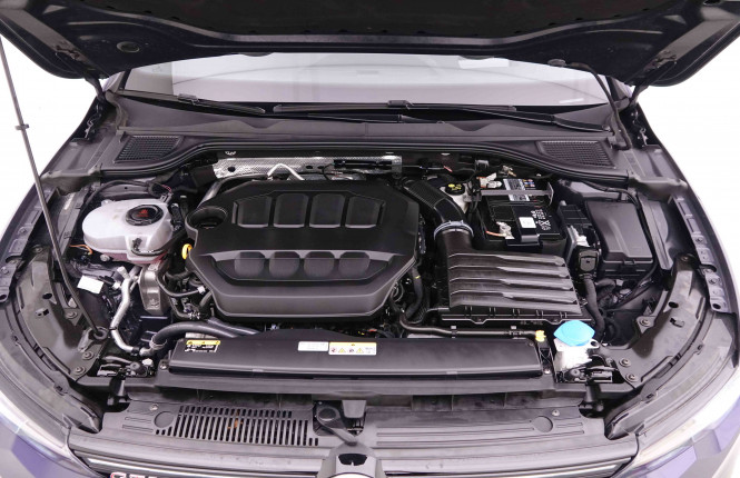 VOLKSWAGEN_VOLKSWAGEN_GOLF GTI_2547499_28.jpg