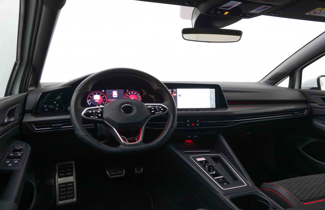 VOLKSWAGEN_VOLKSWAGEN_GOLF GTI_2548118_10.jpg