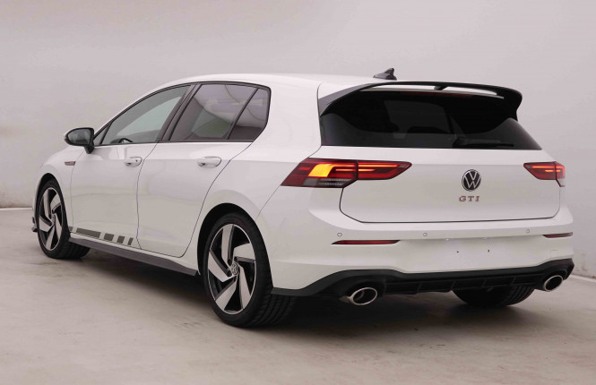 VOLKSWAGEN_VOLKSWAGEN_GOLF GTI_2548118_32.jpg
