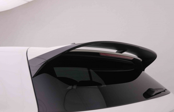 VOLKSWAGEN_VOLKSWAGEN_GOLF GTI_2548118_6.jpg