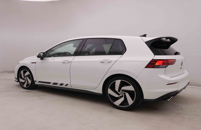 VOLKSWAGEN_VOLKSWAGEN_GOLF GTI_2548119_32.jpg