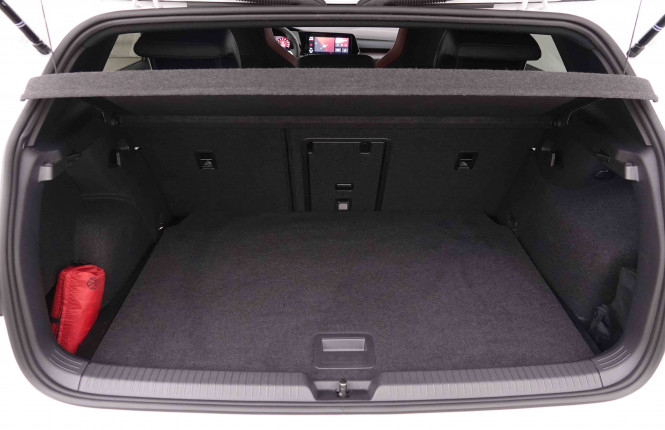 VOLKSWAGEN_VOLKSWAGEN_GOLF GTI_2548410_5.jpg