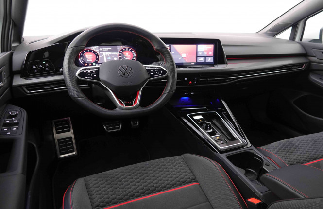 VOLKSWAGEN_VOLKSWAGEN_GOLF GTI_2548410_7.jpg