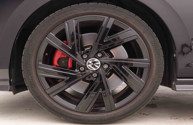 VOLKSWAGEN_VOLKSWAGEN_GOLF GTI_2549695_25.jpg