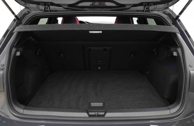 VOLKSWAGEN_VOLKSWAGEN_GOLF GTI_2653510_5.jpg