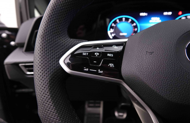 VOLKSWAGEN_VOLKSWAGEN_GOLFVAR_2548333_16.jpg