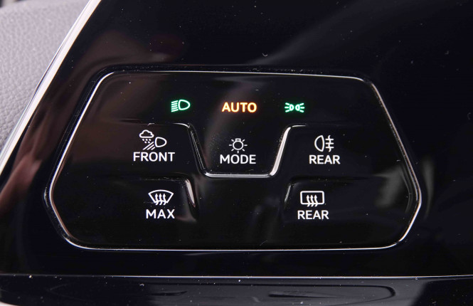 VOLKSWAGEN_VOLKSWAGEN_GOLFVAR_2548333_8.jpg