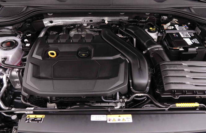 VOLKSWAGEN_VOLKSWAGEN_GOLF_2548346_21.jpg
