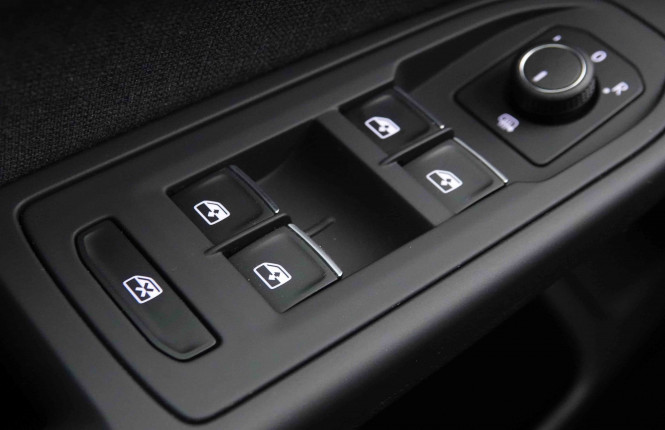 VOLKSWAGEN_VOLKSWAGEN_GOLF_2652829_22.jpg VOLKSWAGEN_VOLKSWAGEN_GOLF_2652829_22.jpg