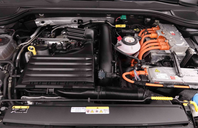 VOLKSWAGEN_VOLKSWAGEN_GOLF_2653683_55.jpg