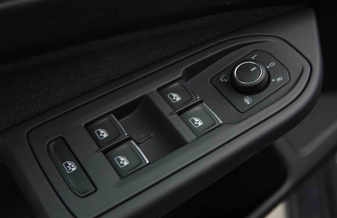 VOLKSWAGEN_VOLKSWAGEN_GOLF_2653723_20.jpg
