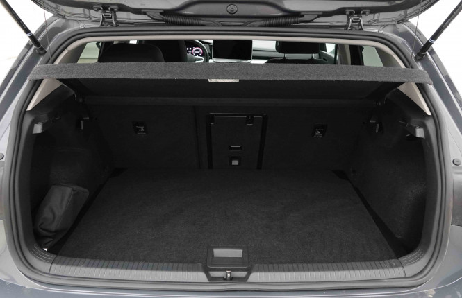 VOLKSWAGEN_VOLKSWAGEN_GOLF_2653840_5.jpg