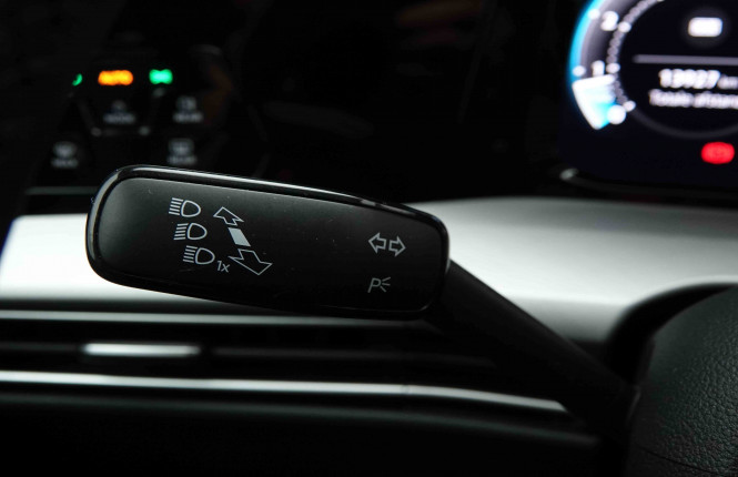 VOLKSWAGEN_VOLKSWAGEN_GOLF_2653841_15.jpg
