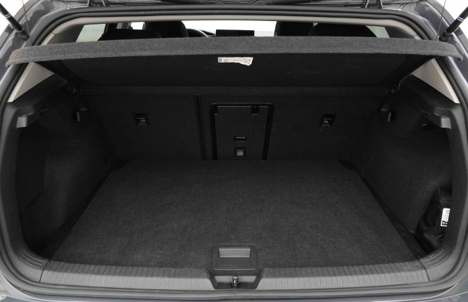 VOLKSWAGEN_VOLKSWAGEN_GOLF_2653841_5.jpg