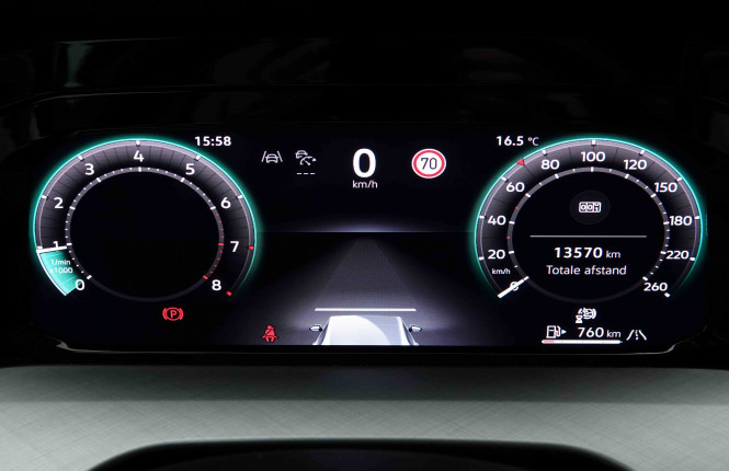 VOLKSWAGEN_VOLKSWAGEN_GOLF_2653842_14.jpg