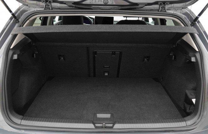 VOLKSWAGEN_VOLKSWAGEN_GOLF_2653842_5.jpg
