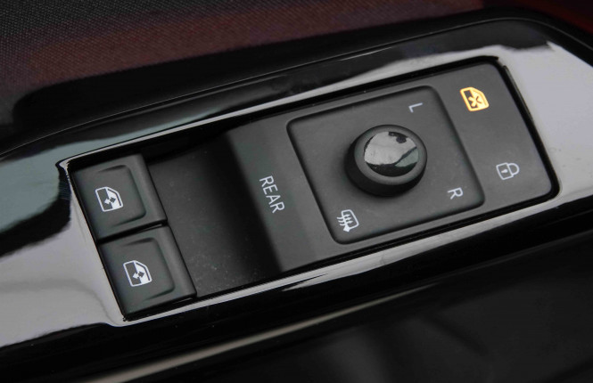 VOLKSWAGEN_VOLKSWAGEN_ID.3_2653502_20.jpg