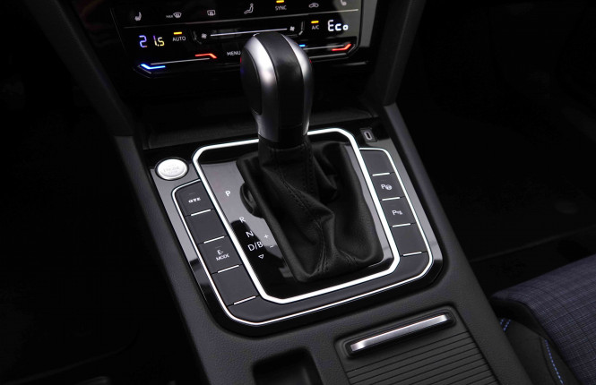 VOLKSWAGEN_VOLKSWAGEN_PASSATVAR_2547771_15.jpg