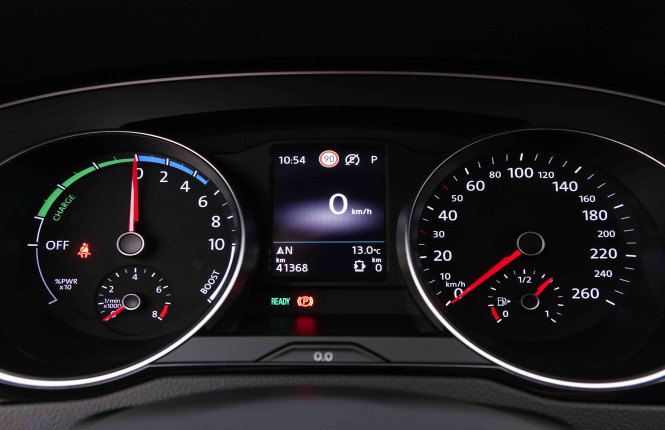 VOLKSWAGEN_VOLKSWAGEN_PASSATVAR_2547771_16.jpg