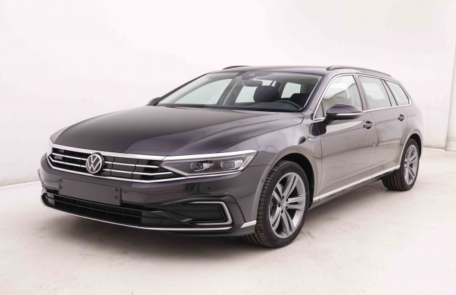 VOLKSWAGEN_VOLKSWAGEN_PASSATVAR_2547771_24.jpg