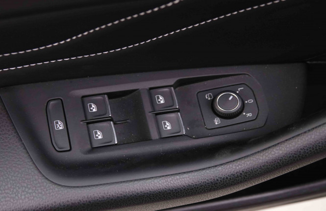 VOLKSWAGEN_VOLKSWAGEN_PASSATVAR_2548423_21.jpg