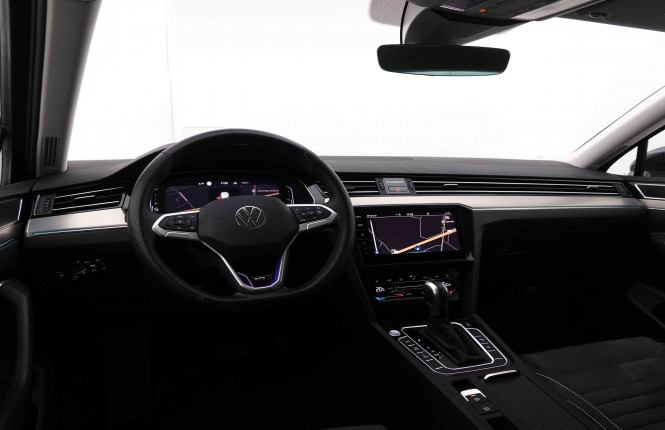 VOLKSWAGEN_VOLKSWAGEN_PASSATVAR_2548423_8.jpg