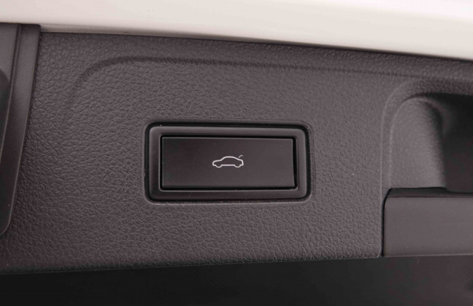 VOLKSWAGEN_VOLKSWAGEN_PASSATVAR_2548432_6.jpg