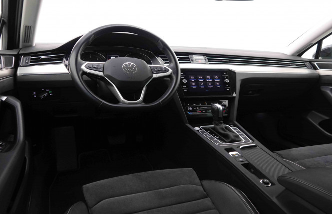 VOLKSWAGEN_VOLKSWAGEN_PASSATVAR_2548992_8.jpg