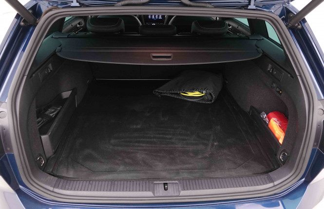 VOLKSWAGEN_VOLKSWAGEN_PASSATVAR_2550193_5.jpg