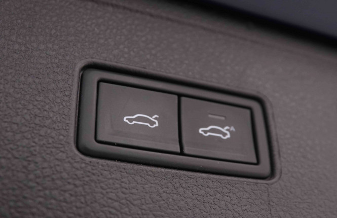 VOLKSWAGEN_VOLKSWAGEN_PASSATVAR_2550193_6.jpg