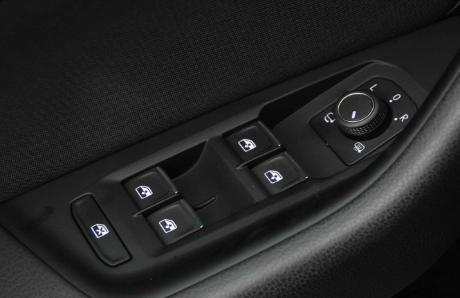 VOLKSWAGEN_VOLKSWAGEN_PASSATVAR_2653554_20.jpg