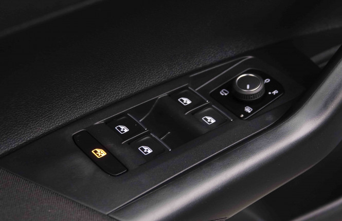 VOLKSWAGEN_VOLKSWAGEN_POLO GTI_2551106_23.jpg