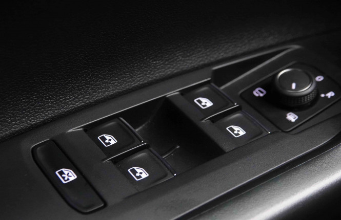 VOLKSWAGEN_VOLKSWAGEN_POLO GTI_2652728_19.jpg VOLKSWAGEN_VOLKSWAGEN_POLO GTI_2652728_19.jpg